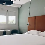 Ibis Ouest - A9 3*