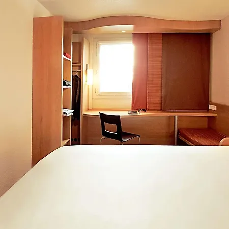 Ibis Ouest - A9 Hotel 3*