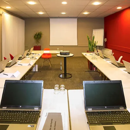 Ibis Ouest - A9 נים