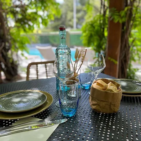 Otel Ibis Ouest - A9 Nîmes