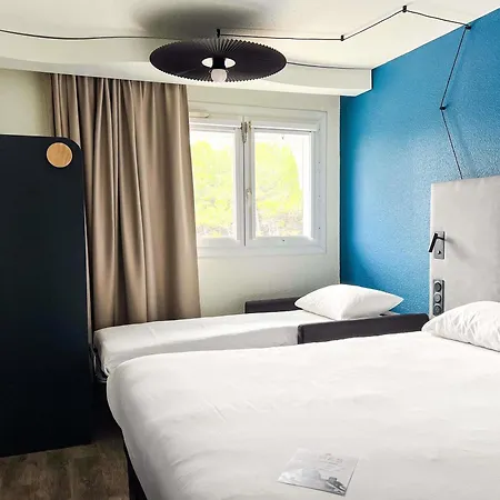 Ibis Ouest - A9 3*