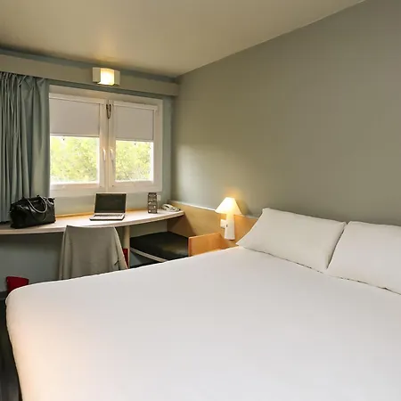 Hotel Ibis Ouest - A9 Nîmes