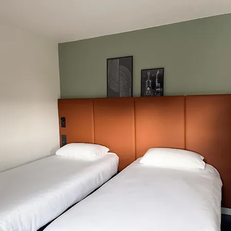 Ibis Ouest - A9 님