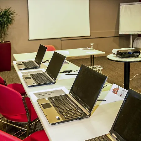 Hotel Ibis Ouest - A9 3*