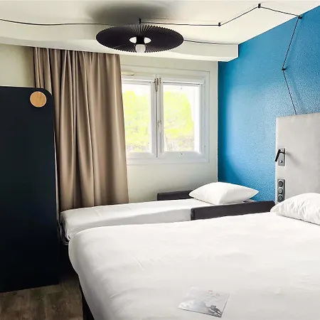 Ibis Ouest - A9 נים