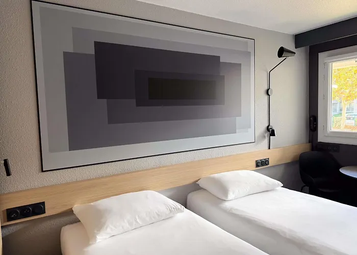 Hotel Ibis Ouest - A9 3*