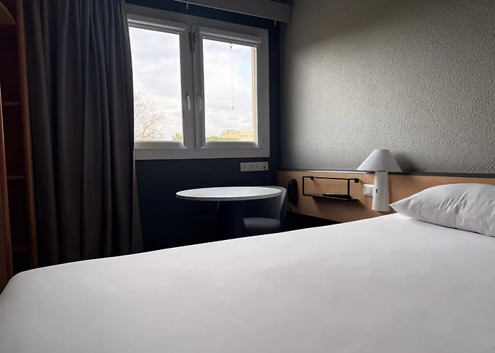 Hotel Ibis Ouest - A9 3*