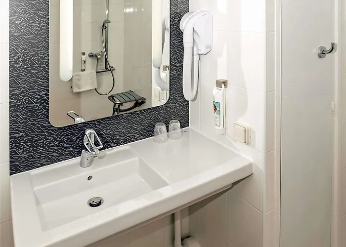 Hotel Ibis Ouest - A9 Nîmes